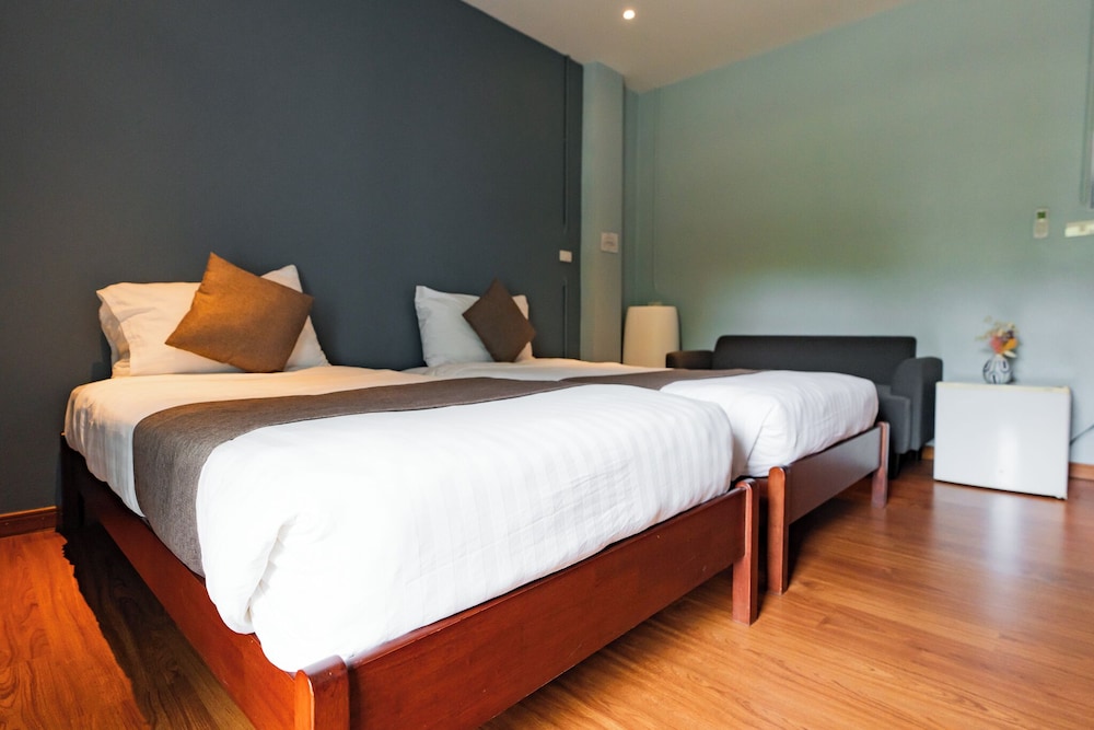 Superior Twin Room - Photo 7