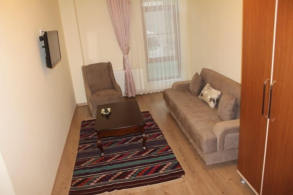 Family Room photo 2
