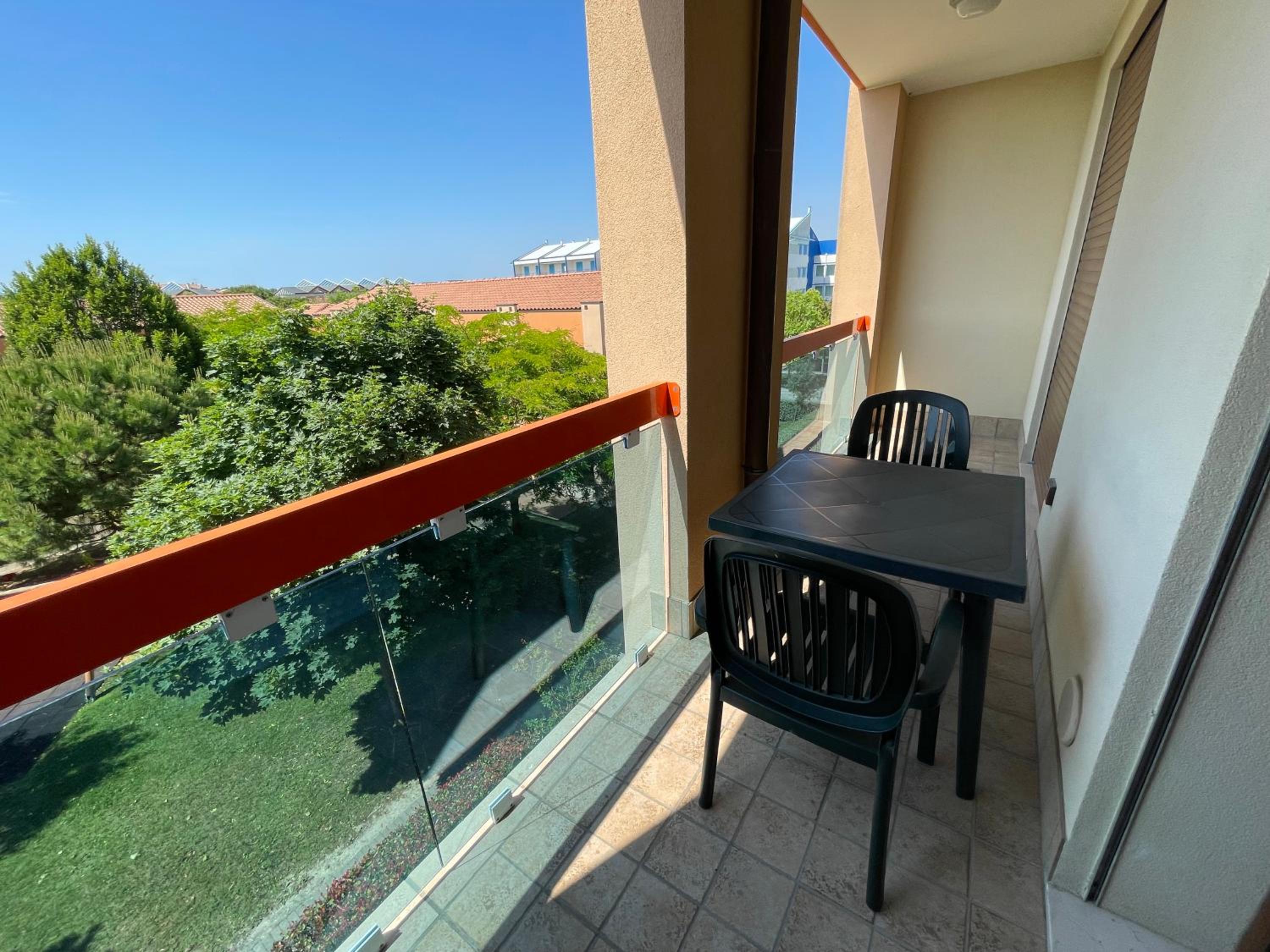 Apartment with Garden View photo 3