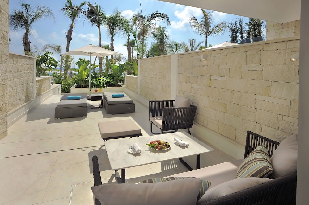Superior Cabana, Private Garden, Sea View