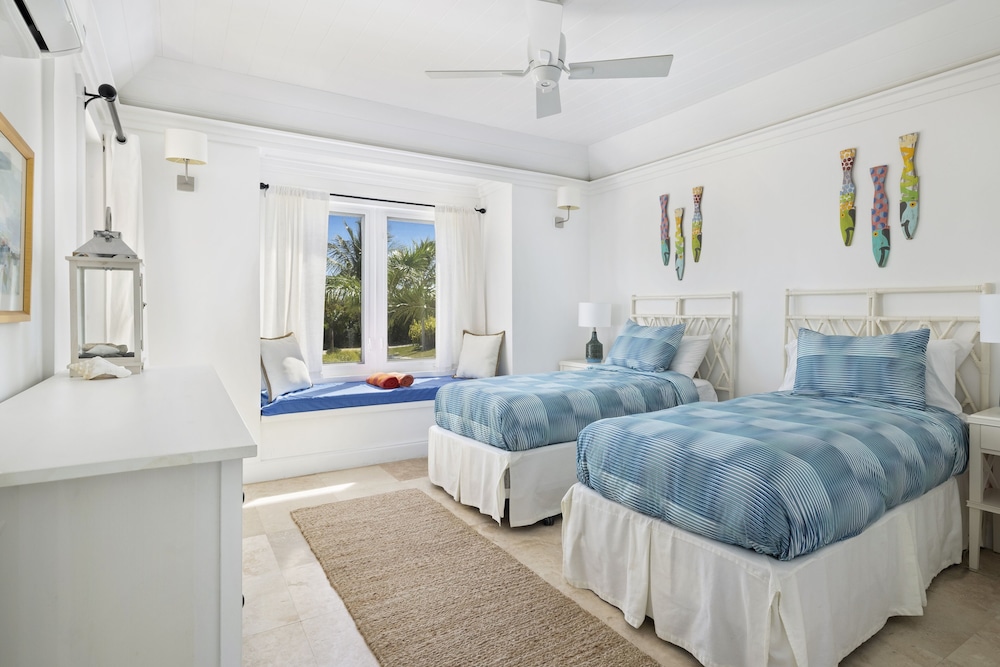 Condo, 2 Bedrooms