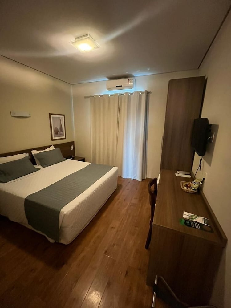 Deluxe Room, 1 King Bed
