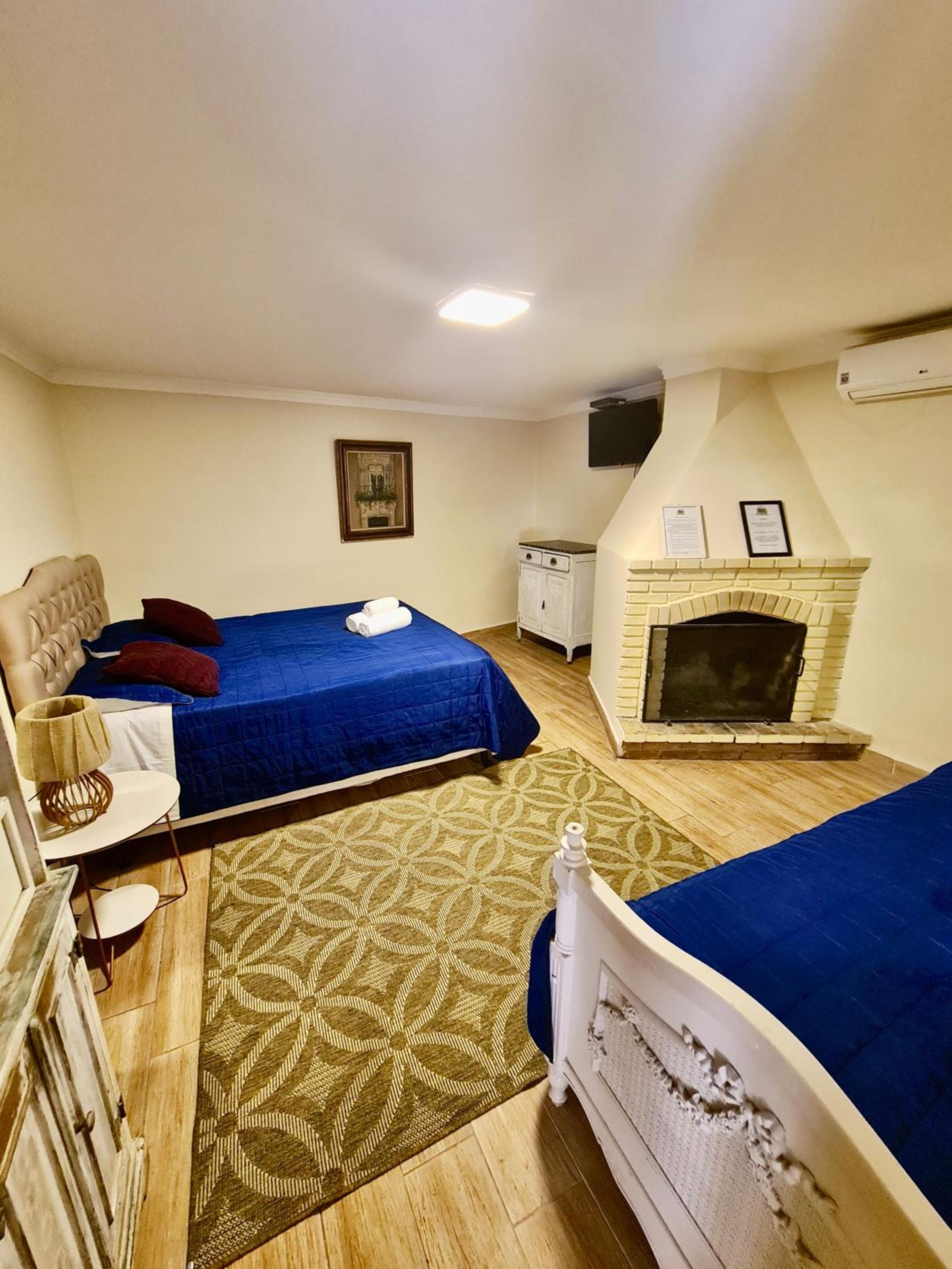 Deluxe Family Room photo 1