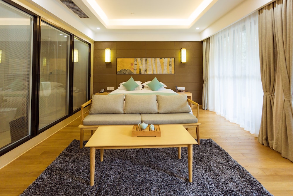 Romantic King Room -B photo 1