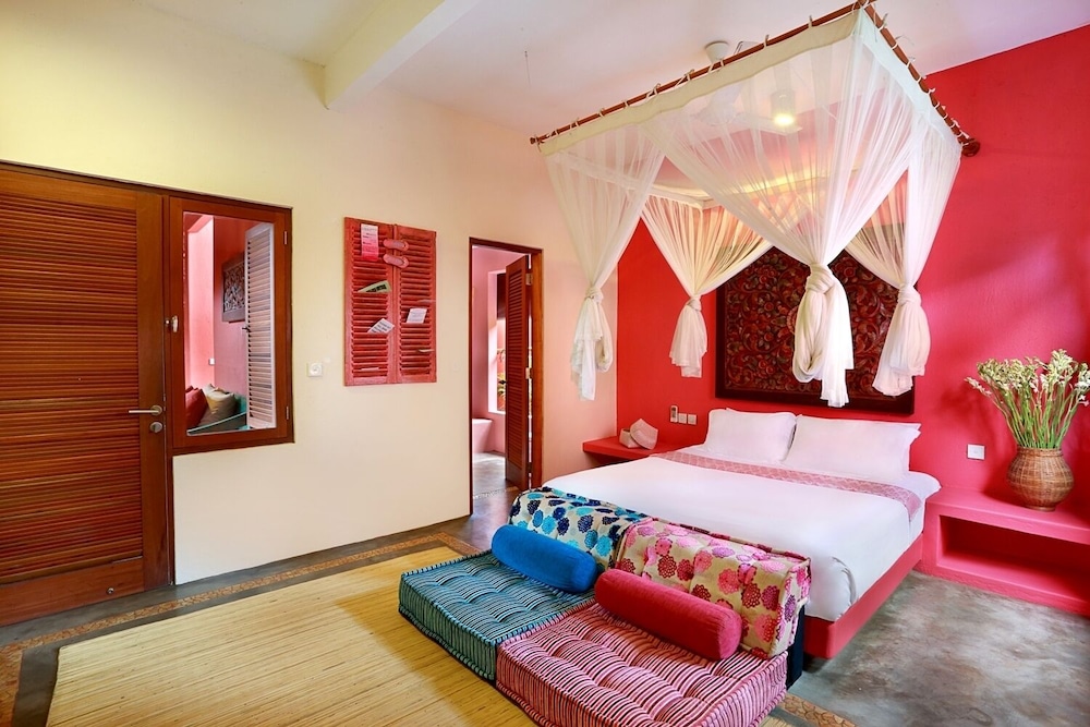 Cocoon Patio - for Cool Adults Only - Photo 3
