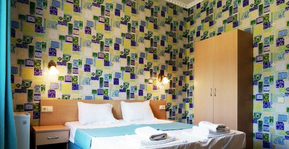 Standard Double or Twin Room photo 1