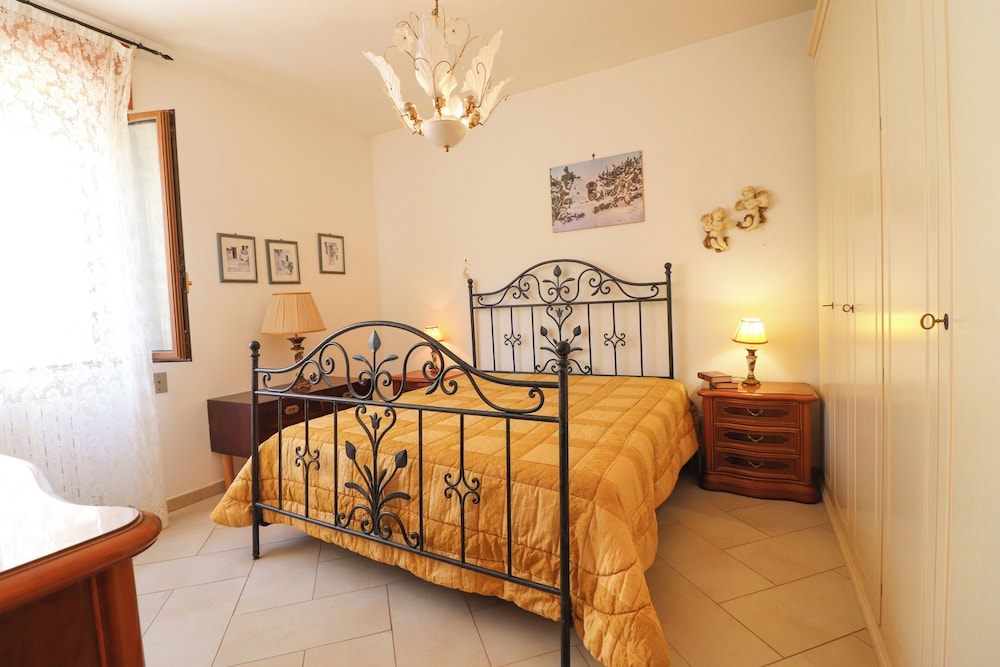 Apartment, 1 Bedroom, Smoking, Balcony