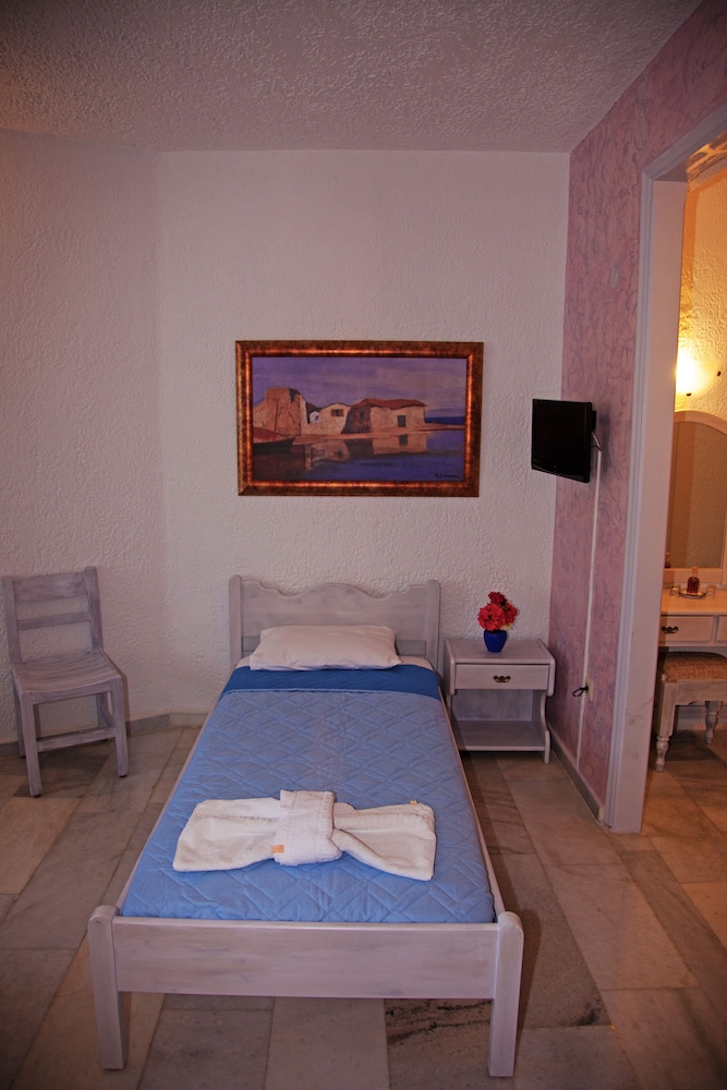 Quadruple Room photo 3