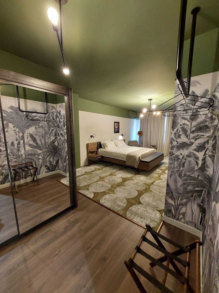 Premier Room - Photo 3