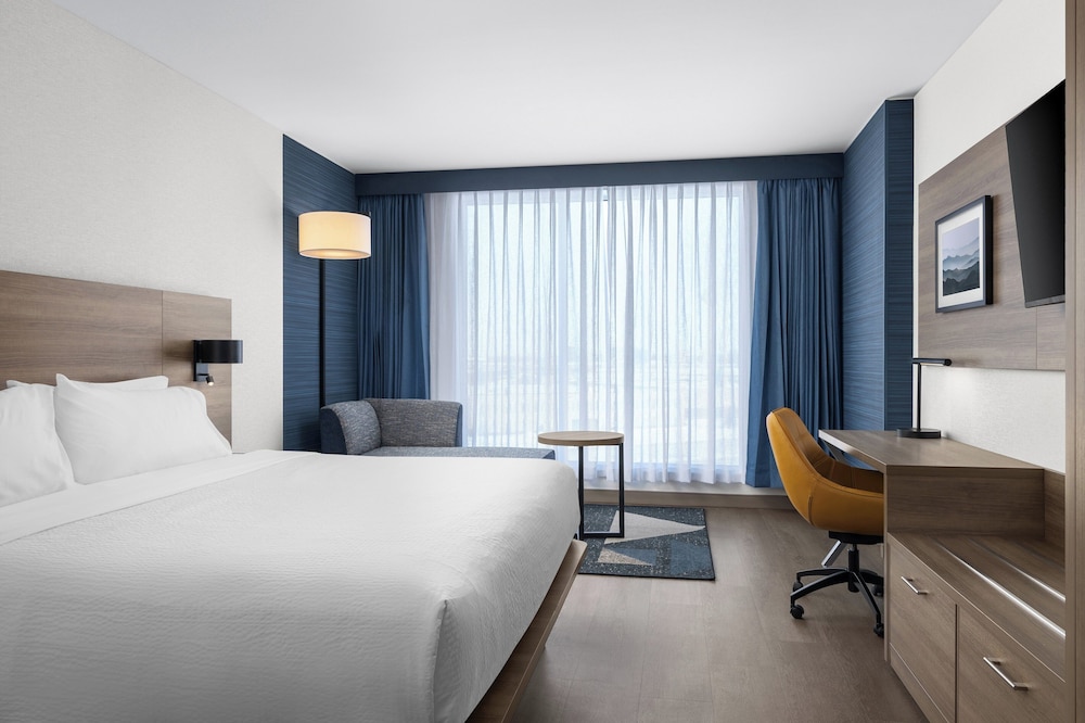 Standard Room, 1 King Bed, Corner