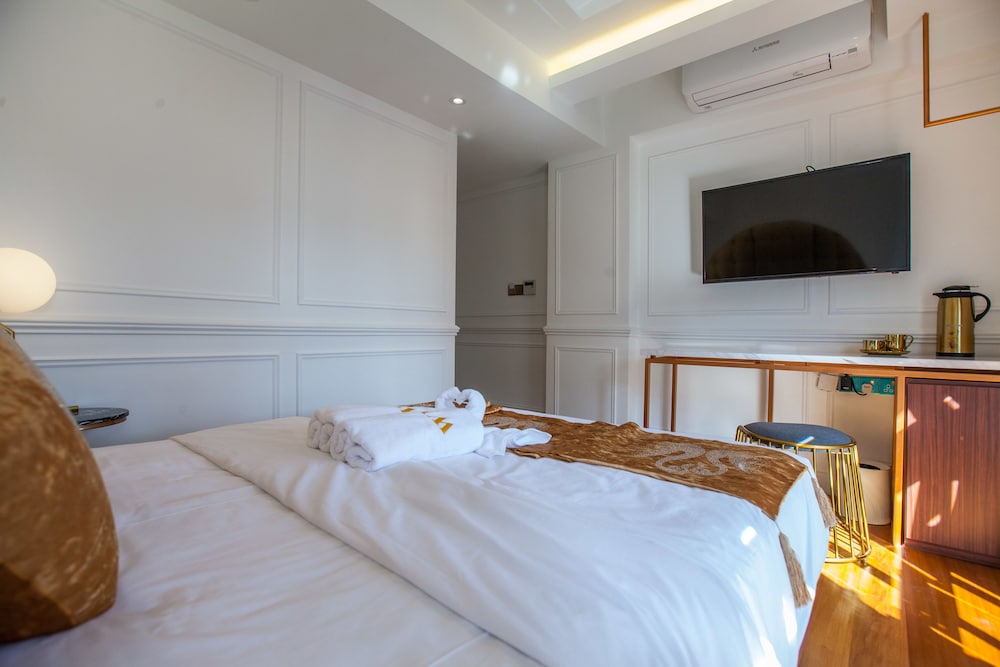 Premium Room - Photo 4