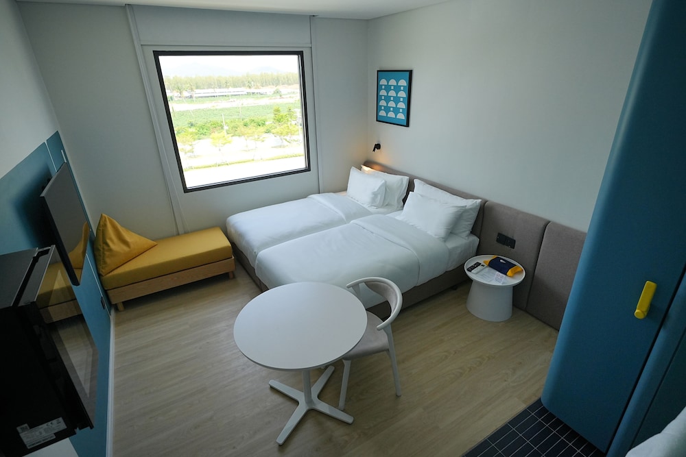 Business Twin Room - Photo 15