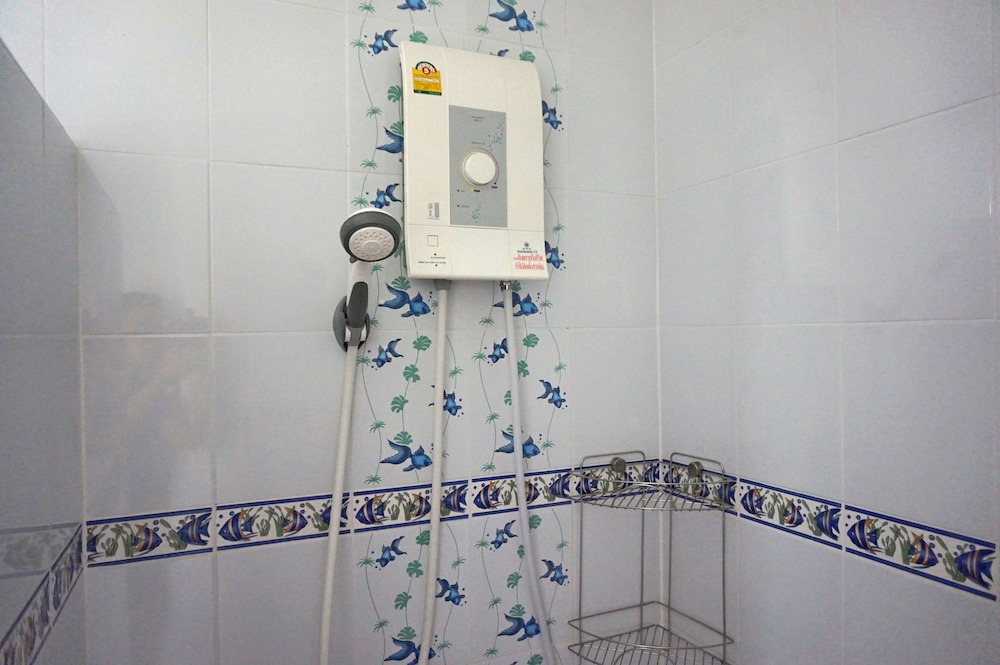 Studio One Bedroom with Kitchenette photo 2