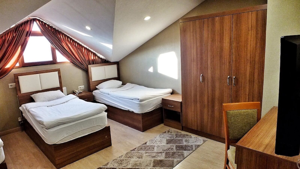Luxury Penthouse, 2 Twin Beds, Smoking