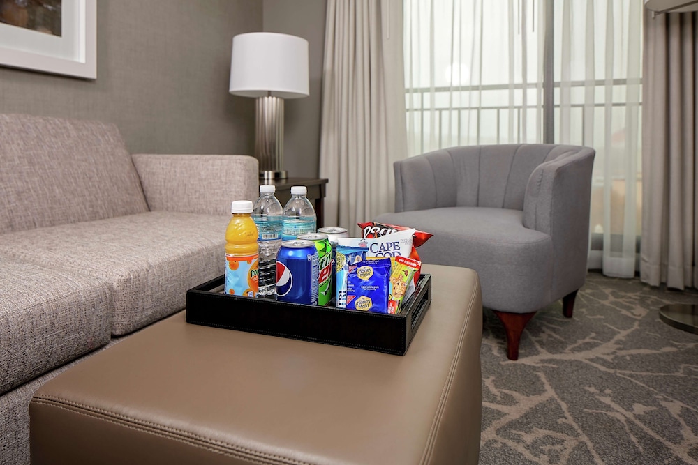 Suite, 2 Double Beds, Accessible, Bathtub - Photo 5