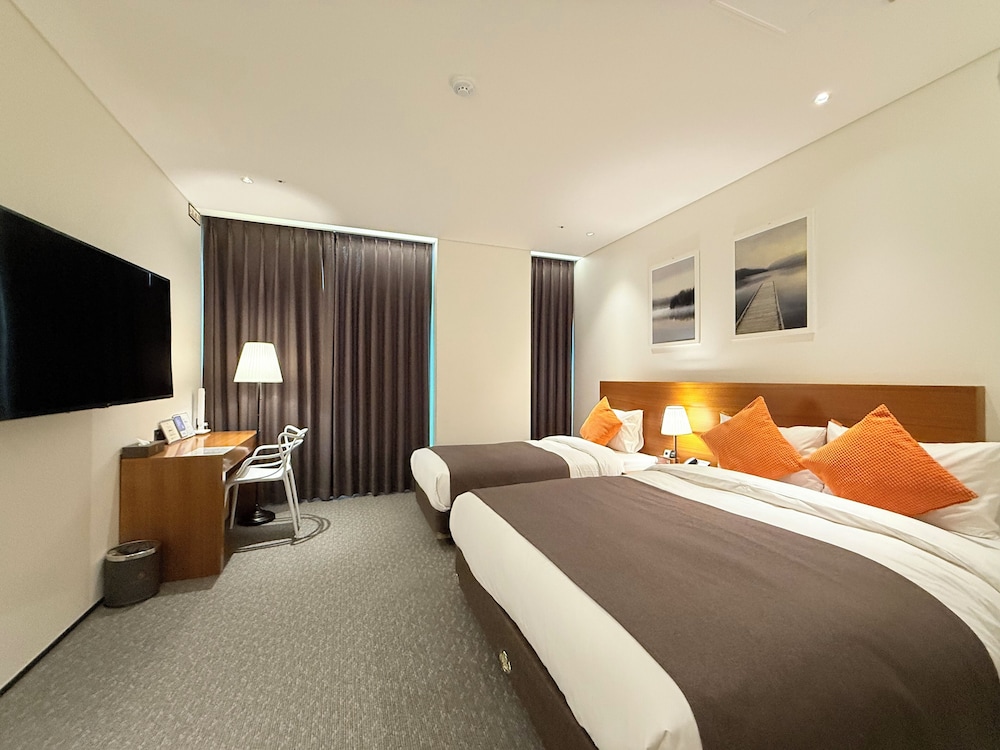 Deluxe Twin Room - Photo 1