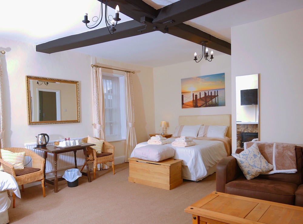 Family Double Room (Double Spacious Room / Family)