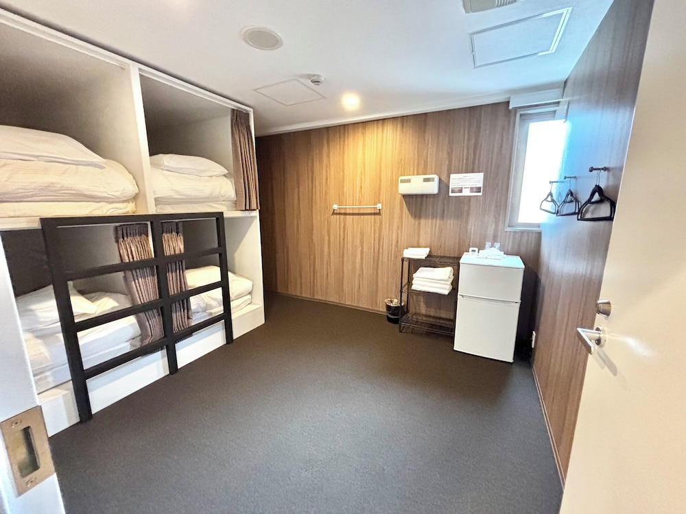 Basic Quadruple Room photo 1