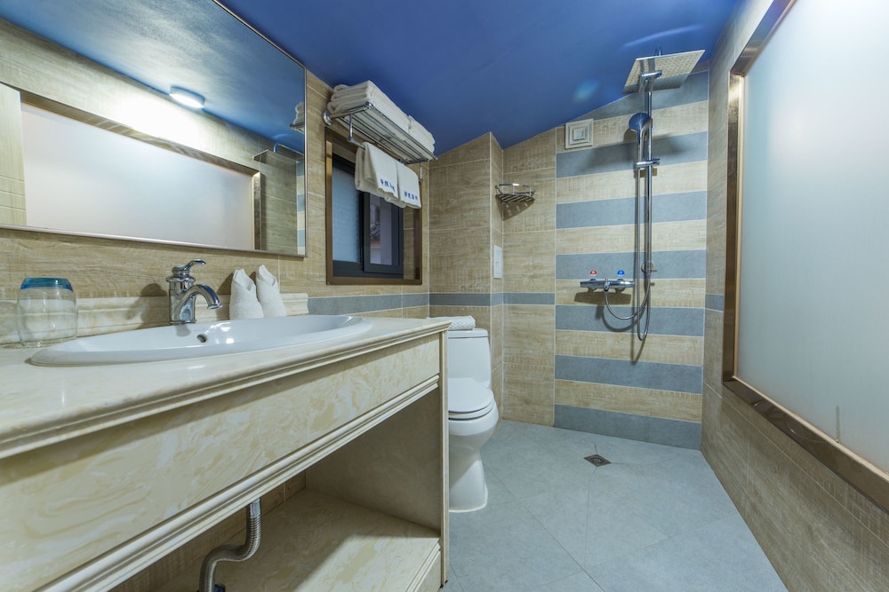 Family Room(Chinese Domestic Guest Only) photo 3