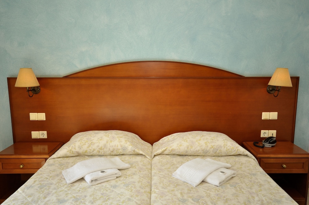 Double or Twin Room, 1 Bedroom, Non Smoking, Garden View