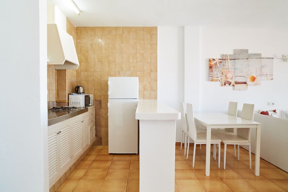 Apartament With Balcony photo 2