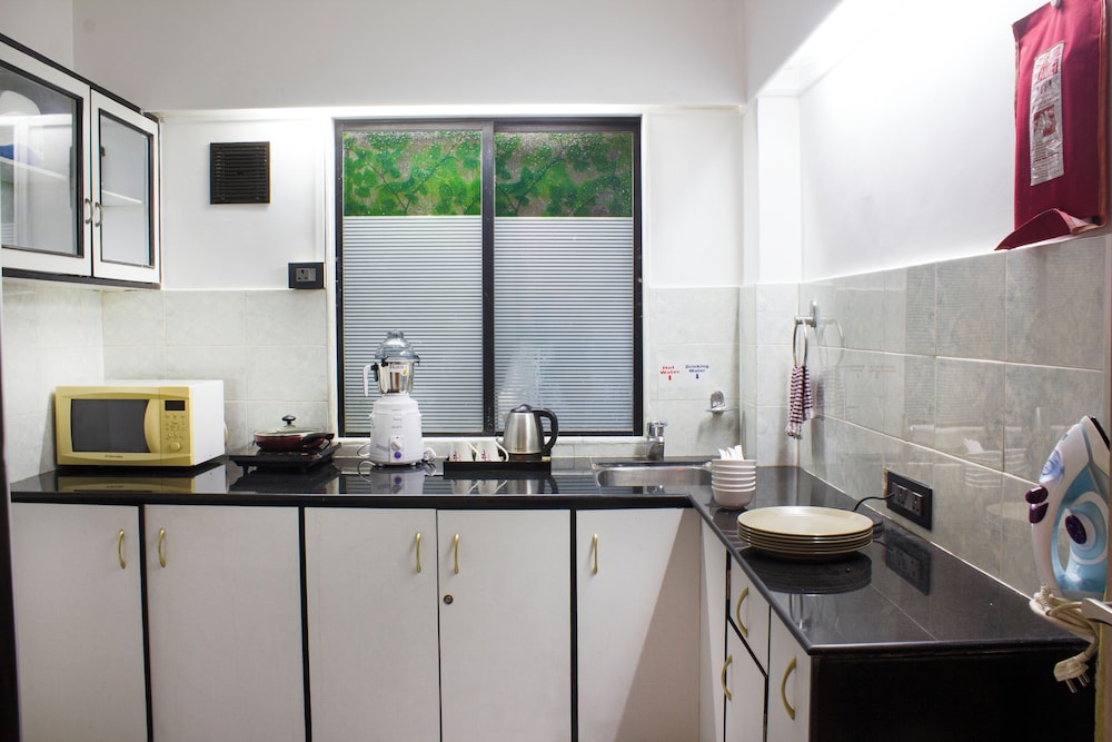 2 Bedroom Suite - Photo 11