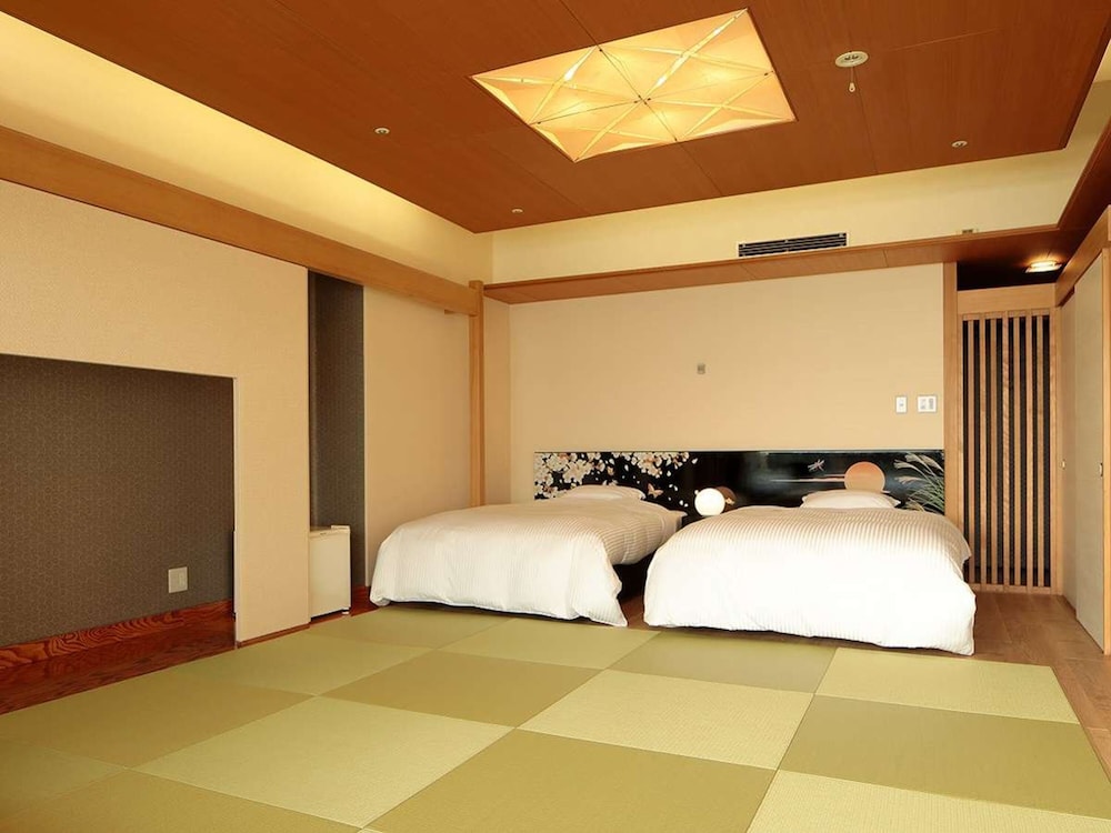 Japanese Modern Floor Twin Room Type C, Non Smoking - Photo 1