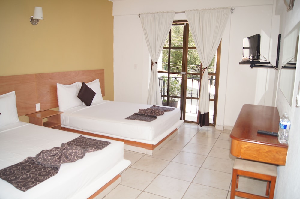 Standard Room, 2 Double Beds