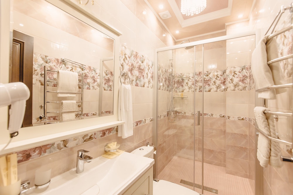 Standard Double or Twin Room photo 3