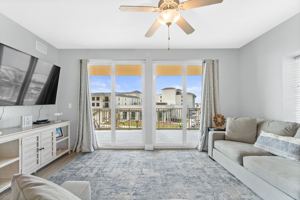 Condo, 3 Bedrooms, Sea View (312)