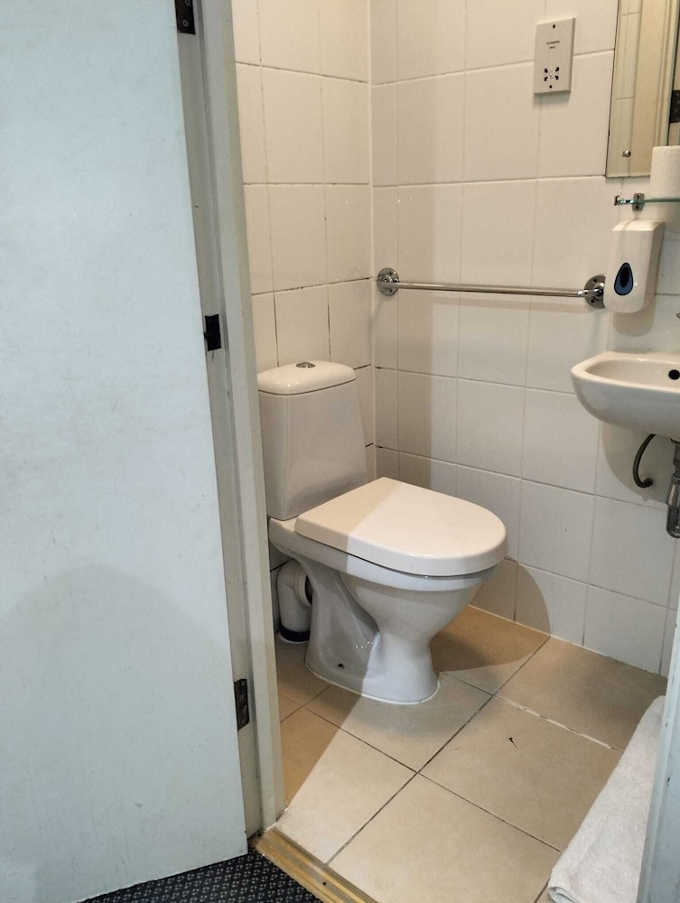 Comfort Room photo 2