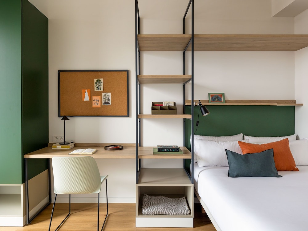 Quadruple Room - Photo 8