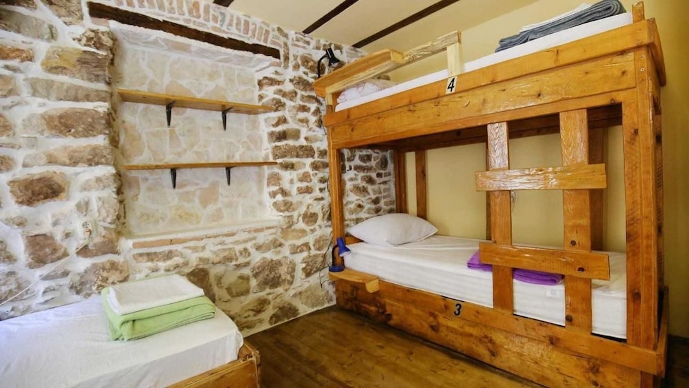 Shared Dormitory, Mixed Dorm (5 beds)