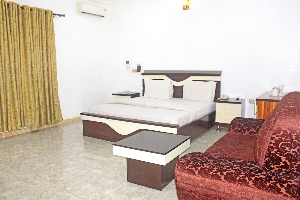 Deluxe Room - Photo 2