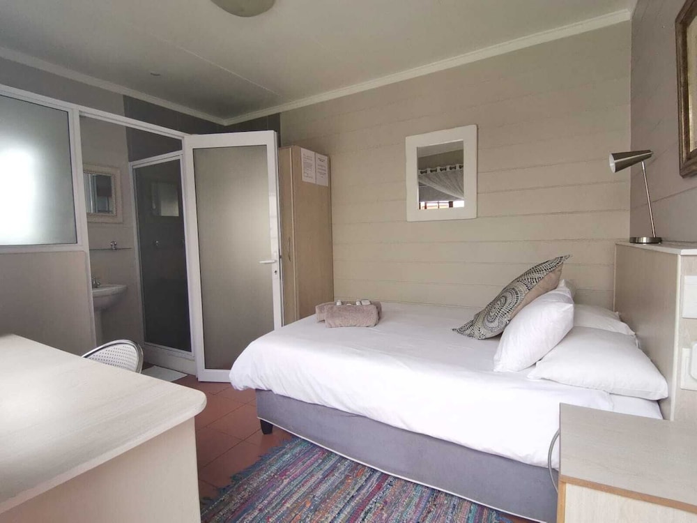 Single Room photo 3