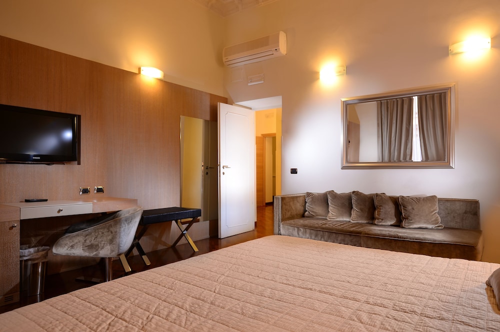 Family Suite, 2 Bedrooms - Photo 5