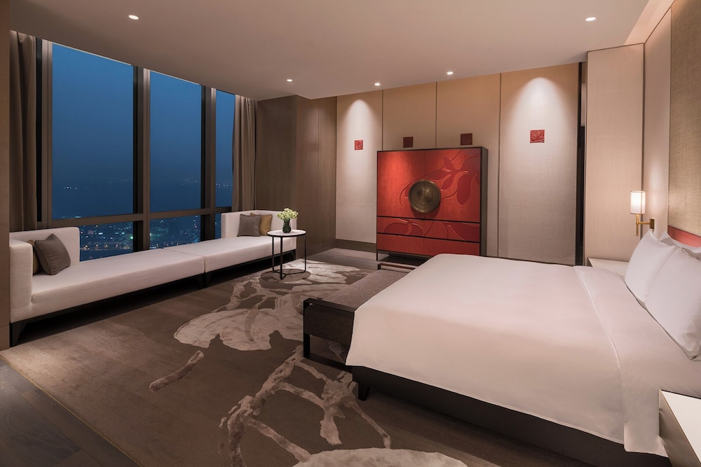 Presidential Suite photo 1