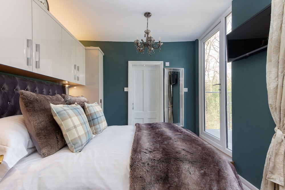 Romantic Double Room, Ensuite (Decked Balcony) - Photo 5