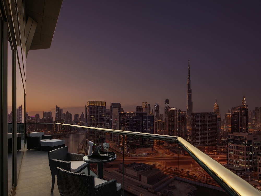 Suite (Rockstar) thumbnail 5