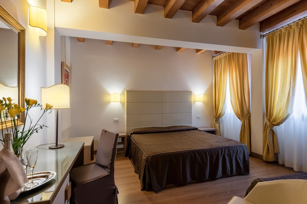 Comfort Triple Room - Photo 1