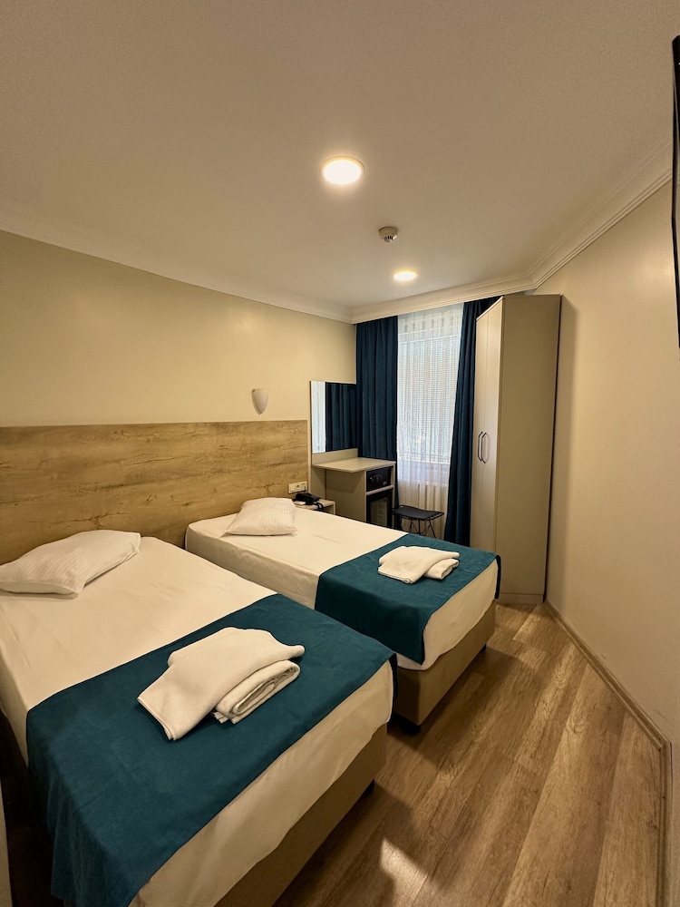 Standard Single Room photo 2