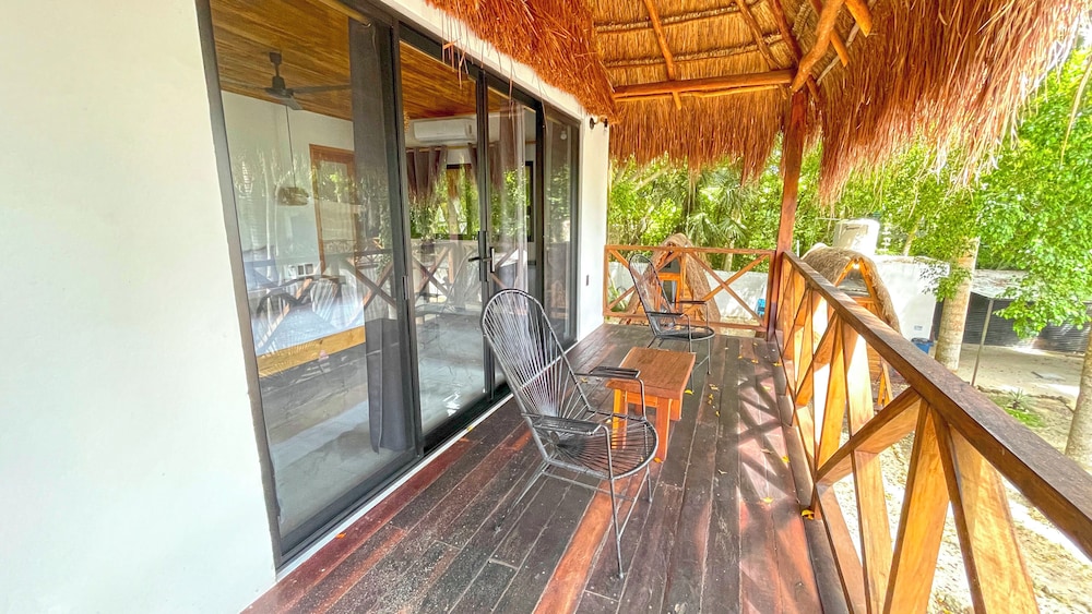 Deluxe Bungalow, Garden View