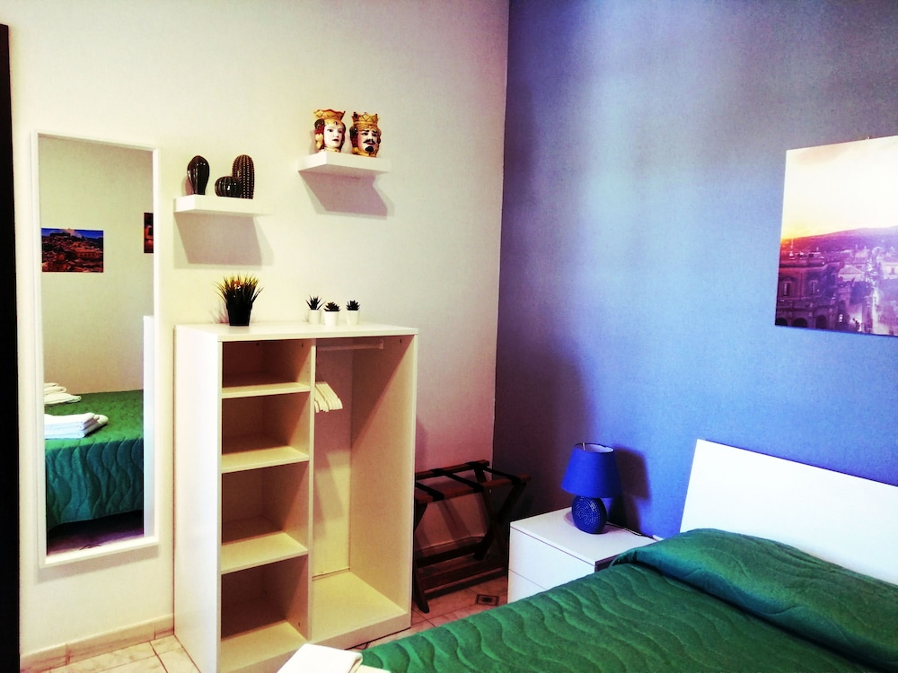 Family Studio, 2 Bedrooms, Private Bathroom, Poolside photo 2