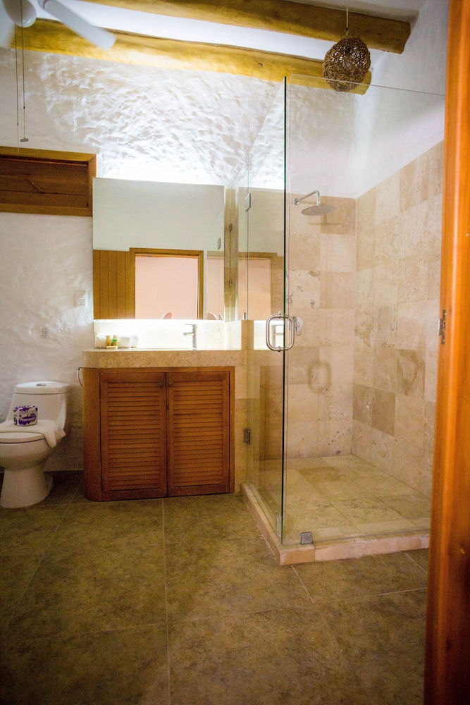 Standard Quadruple Room - Photo 2