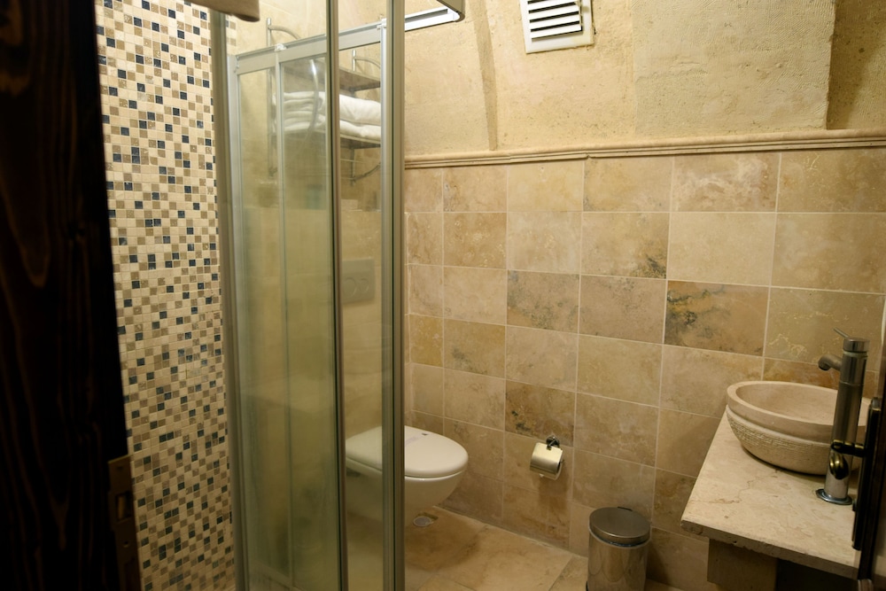 Standard Double or Twin Room photo 2