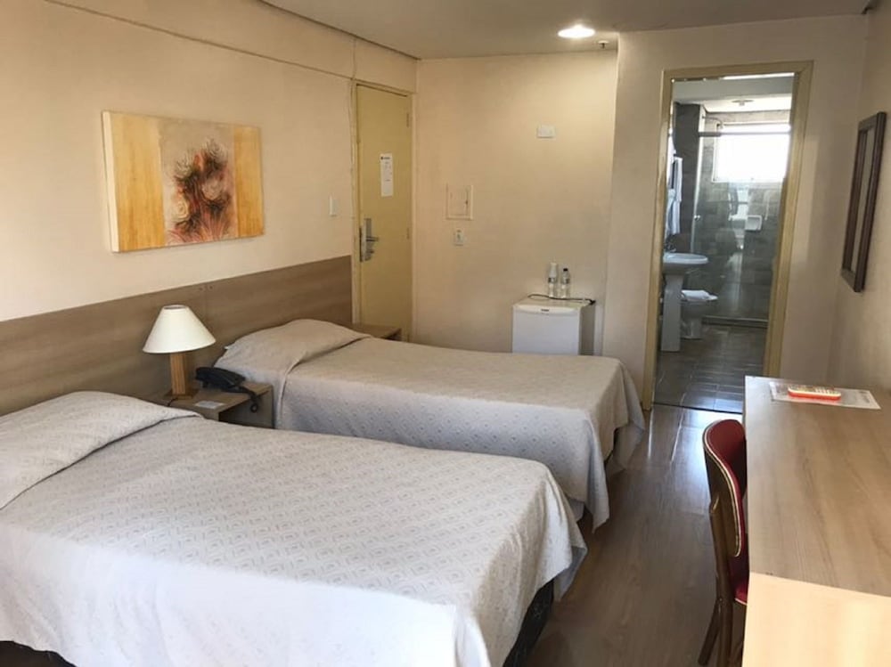 Standard Twin Room photo 3
