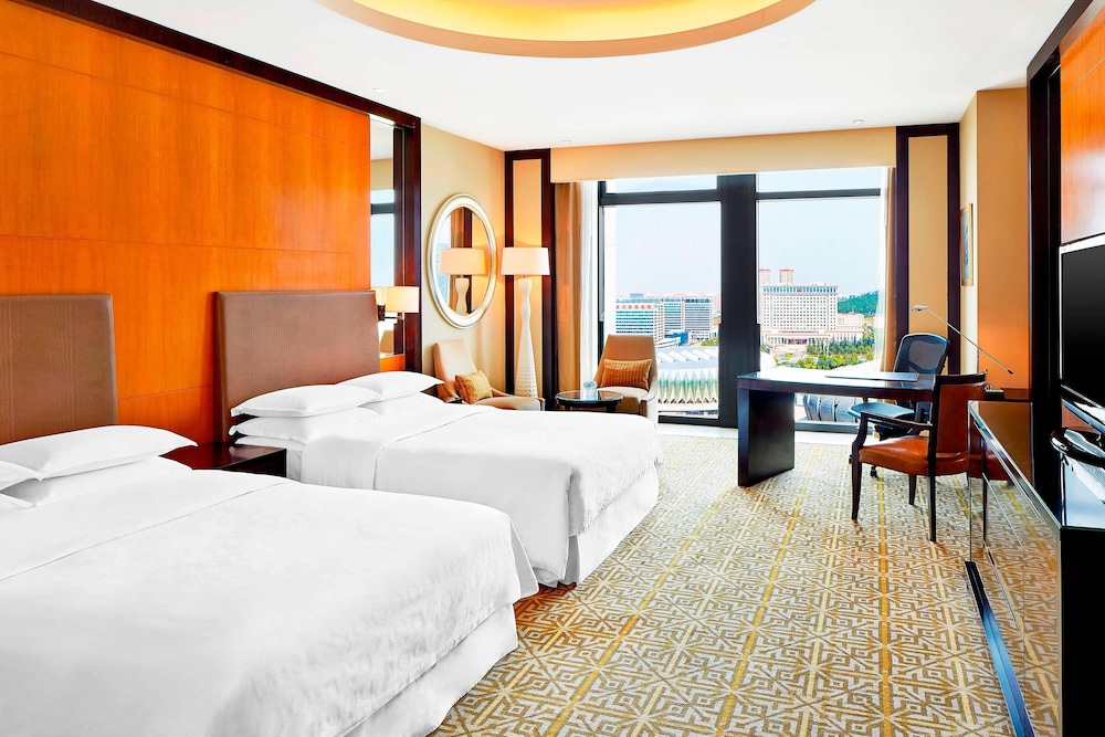 Superior Room, 2 Twin Beds, Smoking, City View photo 2