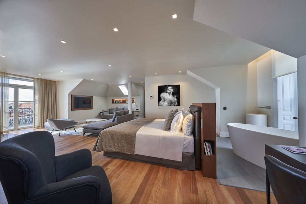 Artistic Suite