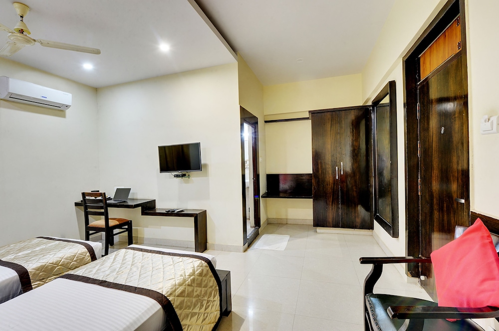 Deluxe Room - Photo 9