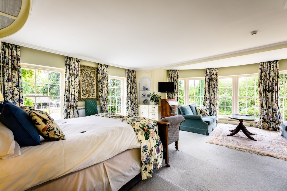 Romantic Double Room, 1 King Bed, Ensuite, Garden View photo 1